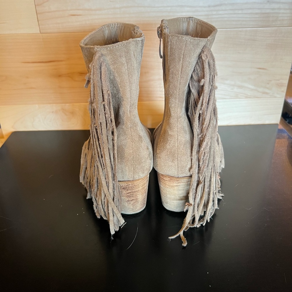 Booties - Picture 4 of 8
